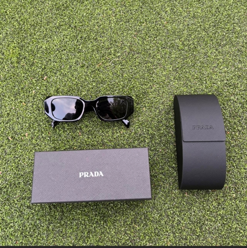 Black Sunglasses. Case, Box, Cloth. NIB - Picture 3 of 6